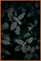 JUNIQE - Poster met kunststof lijst Dark Leaves 3 -13x18 /Groen &