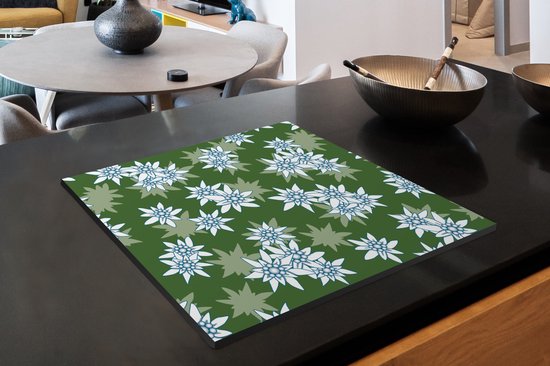 KitchenYeah® Inductie beschermer 57.6x51.6 cm - Edelweiss - Groen - Bloemen - Patronen - Kookplaataccessoires - Afdekplaat voor kookplaat - Inductiebeschermer - Inductiemat - Inductieplaat mat