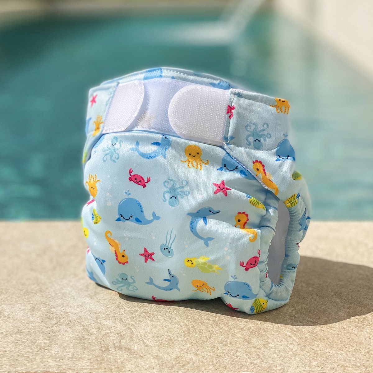 Goedkoopste FREDS WASBARE ZWEMLUIER | BLAUW MAAT 2 | 9 - 16KG | ZEEDIEREN PRINT ZWEMBROEKJE | HOGE KWALITEIT | DUURZAAM | ELASTISCHE VERSTELBARE KLITTENBANDSLUITING VOOR COMFORTABELE LEKVRIJE PASVORM | CE & EAC KEURMERK |