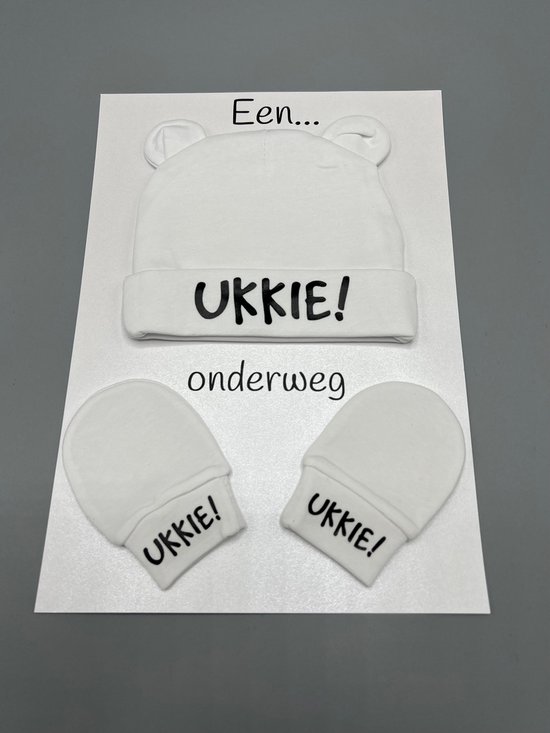 kraamcadeau brievenbus - baby muts - baby handschoenen - rechtstreekse verzending - geboorte van Hip & Hout. — afbeelding 2