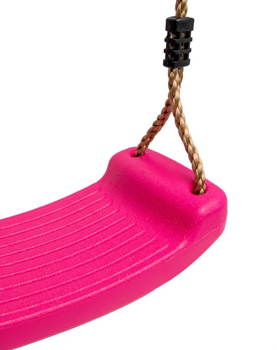 Detailopname van een roze schommelzitje met bruine touwen en een zwarte klem.