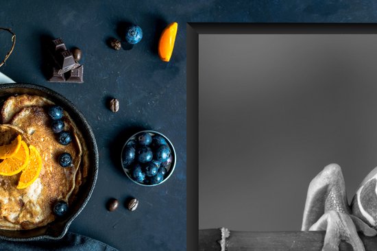 KitchenYeah® Inductie beschermer 80.2x52.2 cm - Roodoogmakikikker op bamboe - zwart wit - Kookplaataccessoires - Afdekplaat voor kookplaat - Inductiebeschermer - Inductiemat - Inductieplaat mat