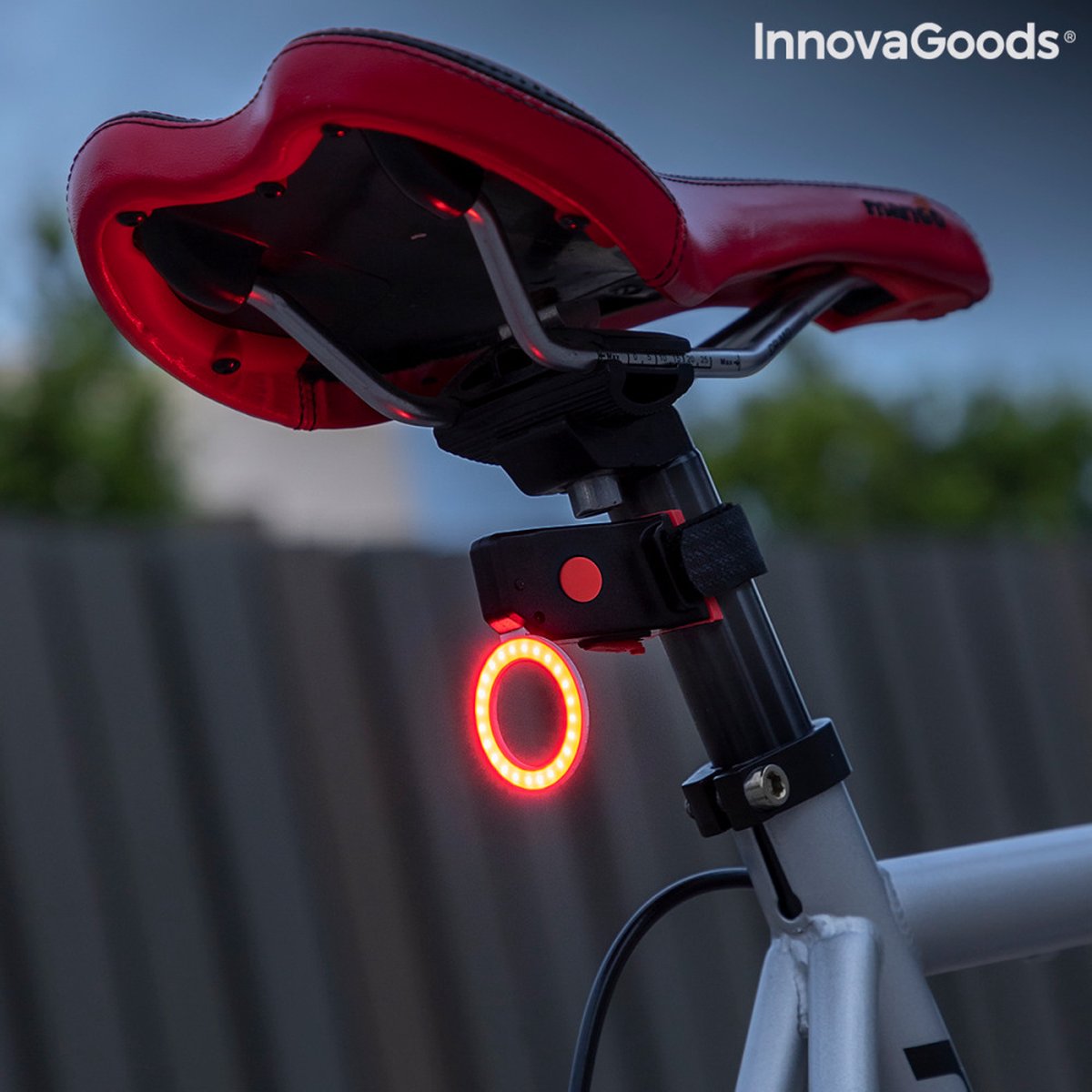 InnovaGoods LED-achterlicht voor fiets Biklium | Fietsverlichting - Achterlicht - USB Oplaadbaar - Fietslamp - Fietslampjes - Zwart