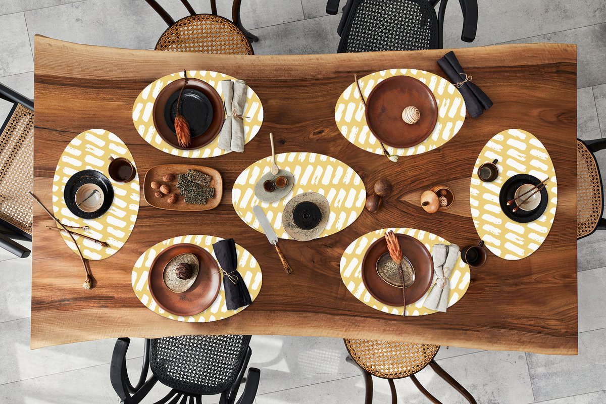 Placemats ovaal - Onderleggers - Ovale placemats - Geel - Design - Wit - 8 stuks