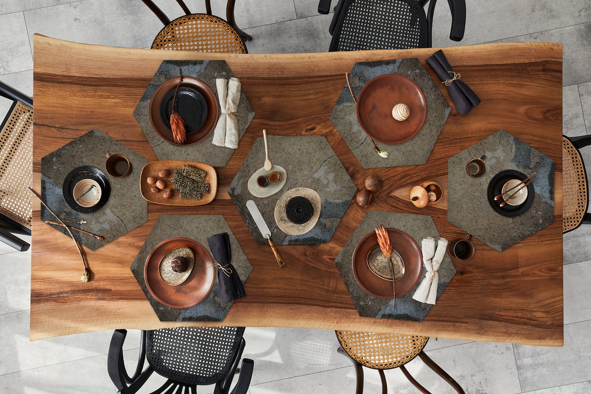 Placemats hexagon - Onderleggers placemats - Placemat zeshoek - Muur - Bruin - Grijs - 10 stuks