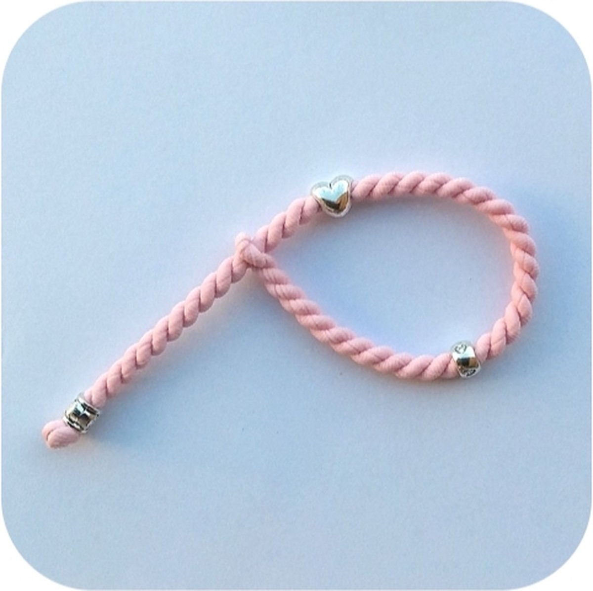 Haarelastiek, enkelbandje, armbandje, licht roze met bedeltjes