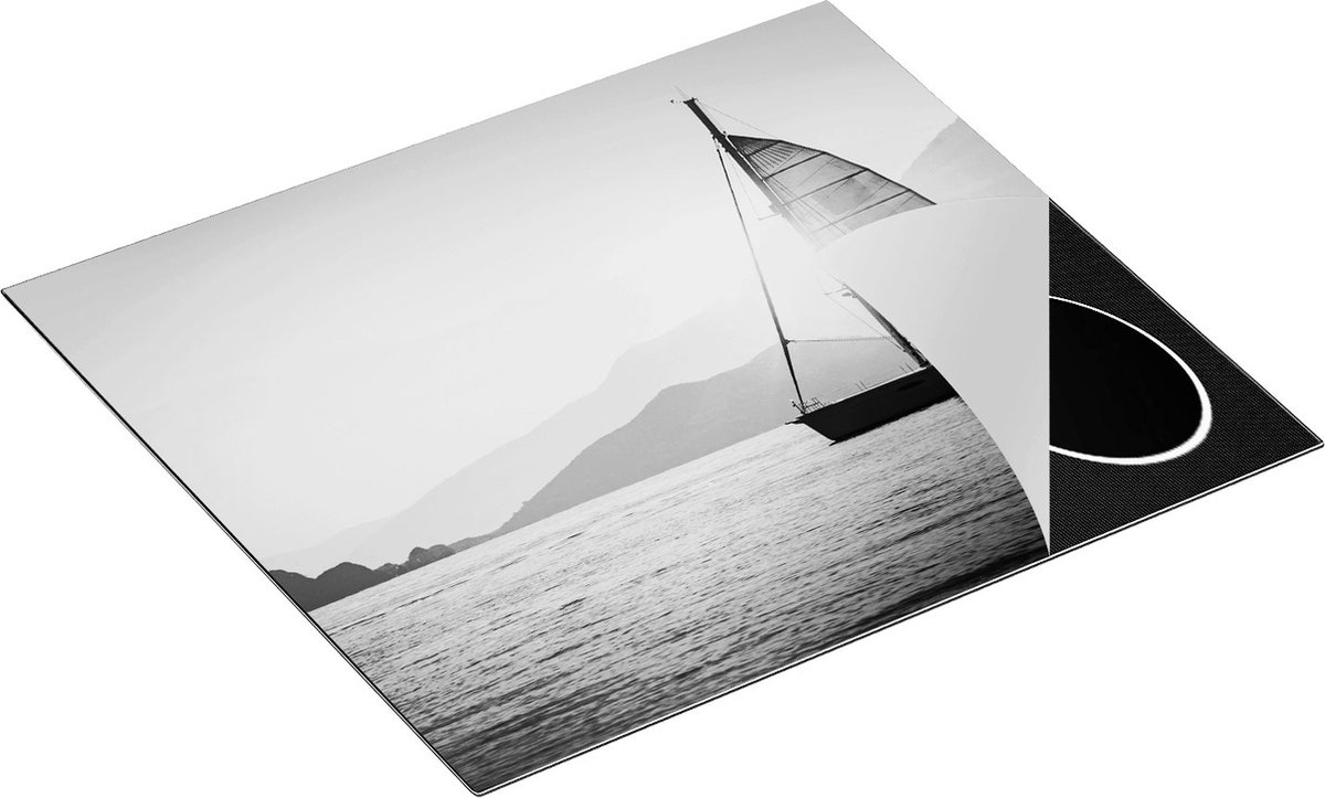 Chefcare Inductie Beschermer Zeilboot bij Zonsondergang - Zwart Wit - 60x52 cm - Afdekplaat Inductie - Kookplaat Beschermer - Inductie Mat
