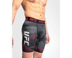 UFC Venum Authentic Fight Week 2.0 Vale Tudo Short Heren Zwart Rood - XXL - Jeans Maat 38
