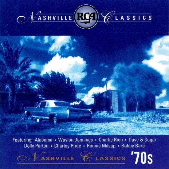 Albumhoes met een klassieke auto, bomen en een schuur. RCA Nashville Classics '70s.