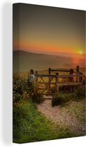 Canvas schilderij 90x140 cm - Wanddecoratie Afbeelding van een zonsopkomst aan de horizon van een groot landschap in Buckinghamshire - Muurdecoratie woonkamer - Slaapkamer decoratie - Kamer accessoires - Schilderijen
