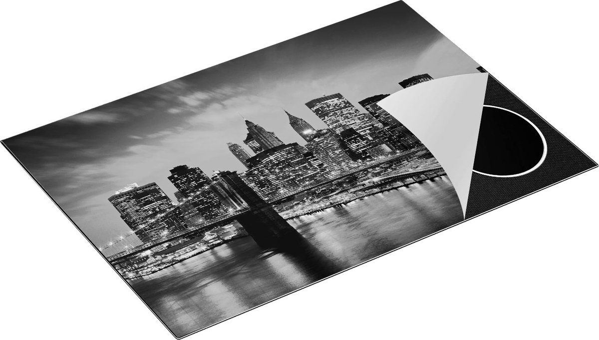 Chefcare Inductie Beschermer Skyline New York van Centrum in het Paars - Zwart Wit - 76x51,5 cm - Afdekplaat Inductie - Kookplaat Beschermer - Inductie Mat