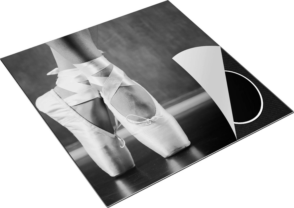 Chefcare Inductie Beschermer Ballet Schoenen van een Ballerina - Zwart Wit - 78x78 cm - Afdekplaat Inductie - Kookplaat Beschermer - Inductie Mat
