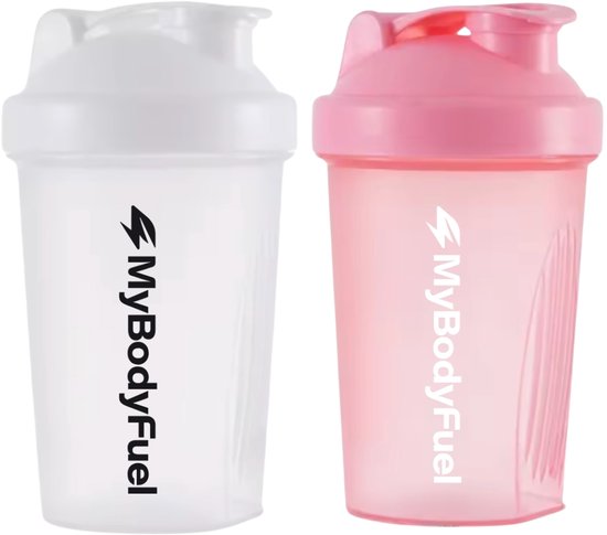 Witte en roze MyBodyFuel shakers met geribbelde buitenzijde en logo.