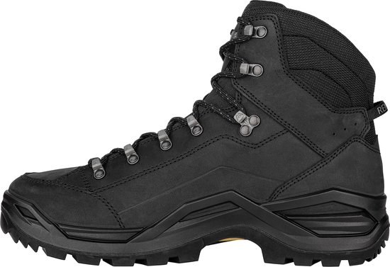 Zijkant van een zwarte LOWA Renegade wandelschoen met veters en Gore-Tex label.