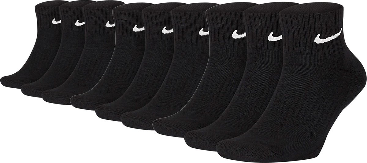 SOKKEN 9 paar Nike katoenen enkelsneakers met kwartsokken SX7667 Zwart