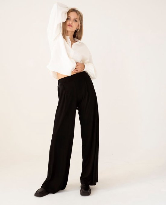 Dames travelbroek Lora-hoge taille-zachte katoen-elastische achterband-relaxte pasvorm-met zakken-zwart-maat XS/S