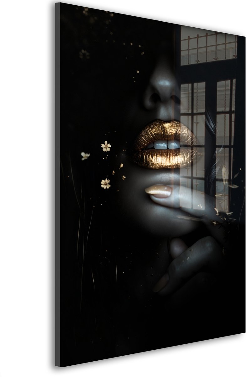 Glasschilderij Gouden fluistering mysterie - 30 x 20 cm - Vrouw - Fashion, Portretten - Acrylaat - Inclusief wandbevestiging - Foto op plexiglas - Wanddecoratie woonkamer