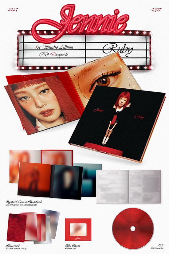 Album Jennie Ruby : CD, photobook avec photo de Jennie aux cheveux roux, photo film et cartes photo.