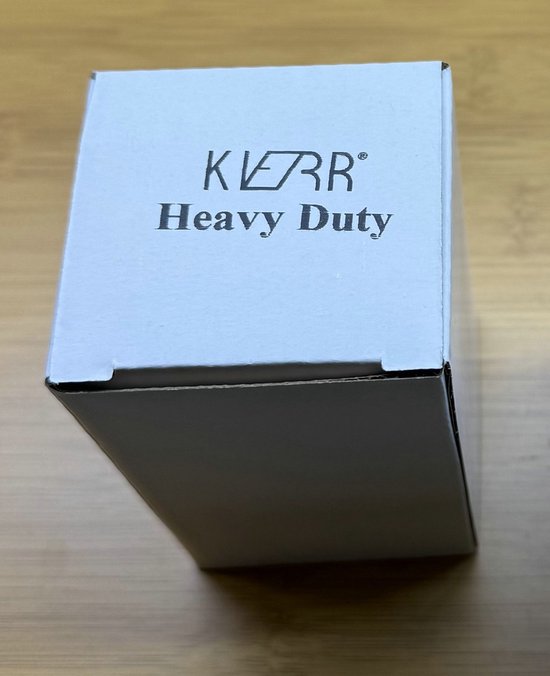 Witte kartonnen verpakking van Kierr 'Heavy Duty'.