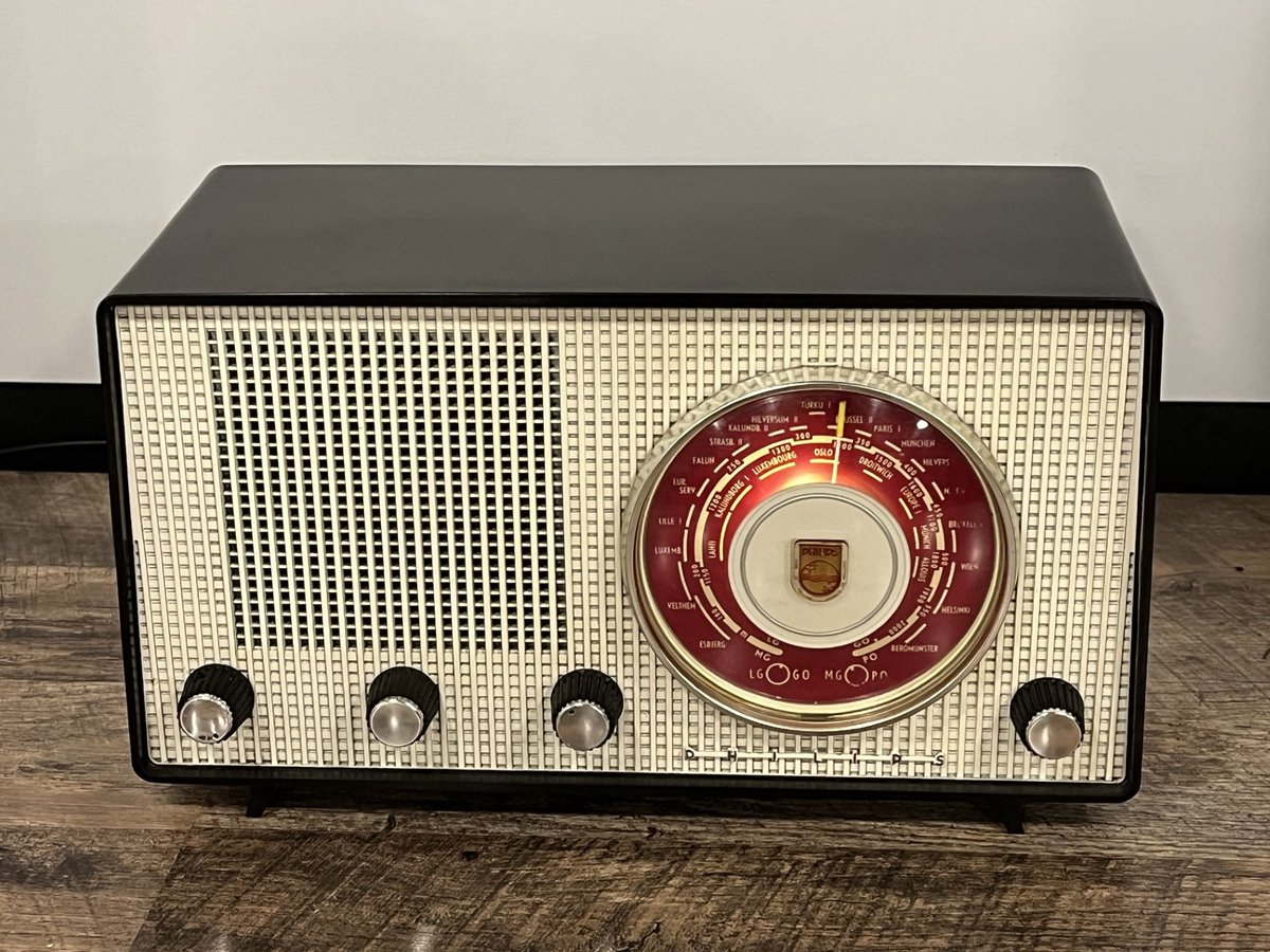 xvaudio vintage Bluetooth radio (2)