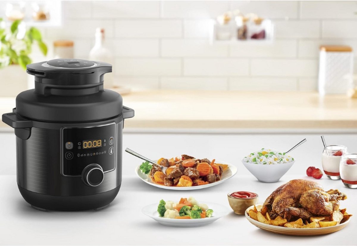 Afbeelding 2 van CE7788 Turbo Keuken & Frituur Multicooker 15 in 1 Snelkookpan Met Turbo Crisp Deksel & App Inclusief Pollepel Zwart