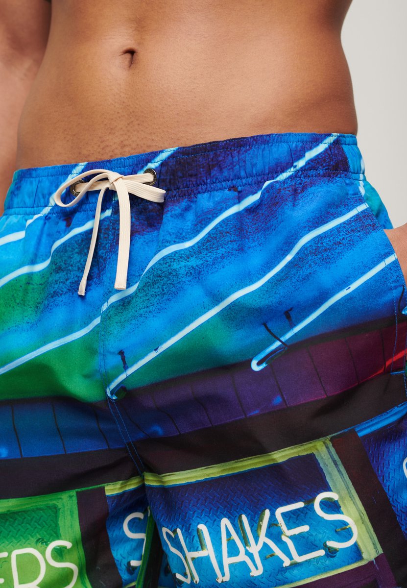 Superdry Gerecyclede zwemshort met fotoprint 43 cm Heren Zwembroeken Marineblauw