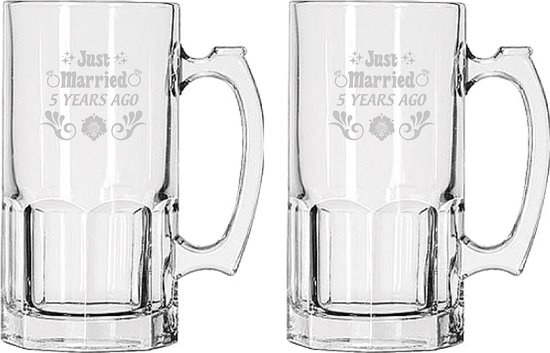 Ensemble de chopes à bière gravées 1 litre Just Married il y a 5 ans