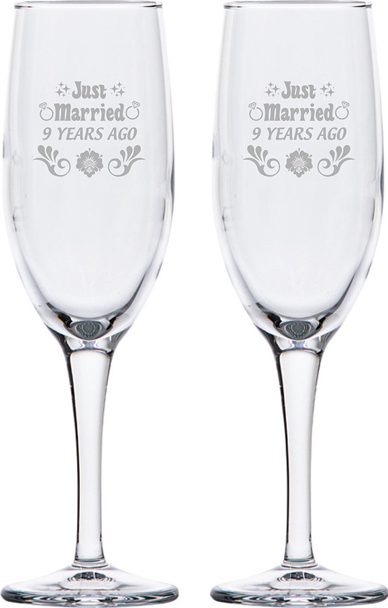 Gegraveerde set Champagneglazen 16,5cl Just Married 9 years ago