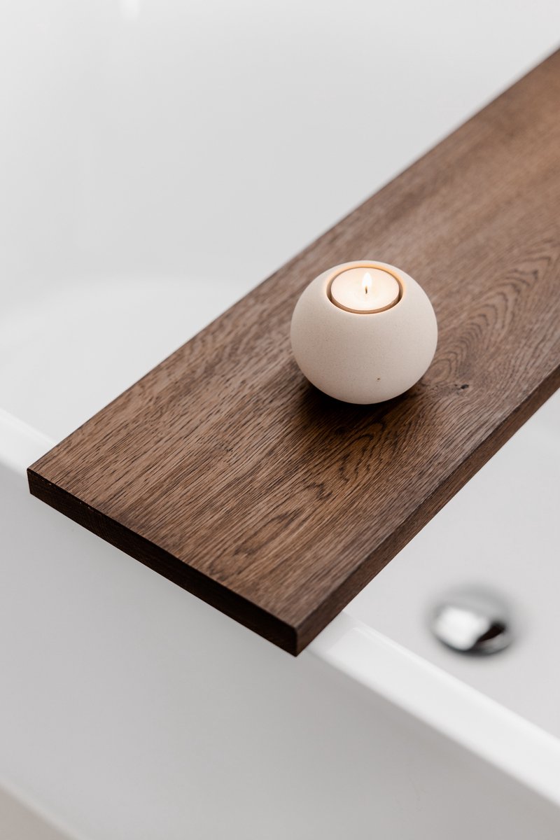 Badplank 90 cm - Walnoot kleur - Badplank eiken - Japandi stijl - Massief eikenhout - Badplank voor in bad - zonder tabletgleuf