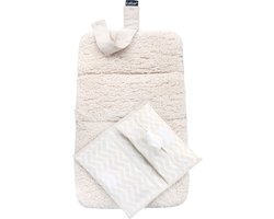 Product: KipKep Napper Combi Verschoningset - Sandy Wig - Teddy - verschoonmatje en luier-etuitje - rPET - wasbaar - gecoat - zandkleur beige, van het merk KipKep
