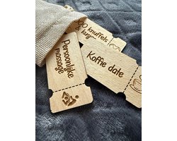 Date coupons - Ik hou van jou cadeautje - Liefdes cadeau - Date night - Valentijn decoratie - Valentijn cadeautje voor hem - Valentijn cadeautje voor haar - Valentijnsdag cadeau - Valentijn versiering - Valentijn cadeau - Kerstcadeau - Liefdes cadeau