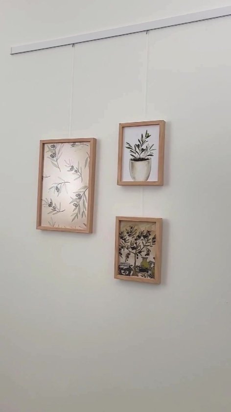 Artiteq - Cadre Photo Mural - Ensemble de Cadres Photo Flexibles - Collage de Photos pour Montage Horizontal et Diagonal - 5 Cadres Photo - 3x 13 x 18 et 2x 20 x 30 cm - Chêne Naturel