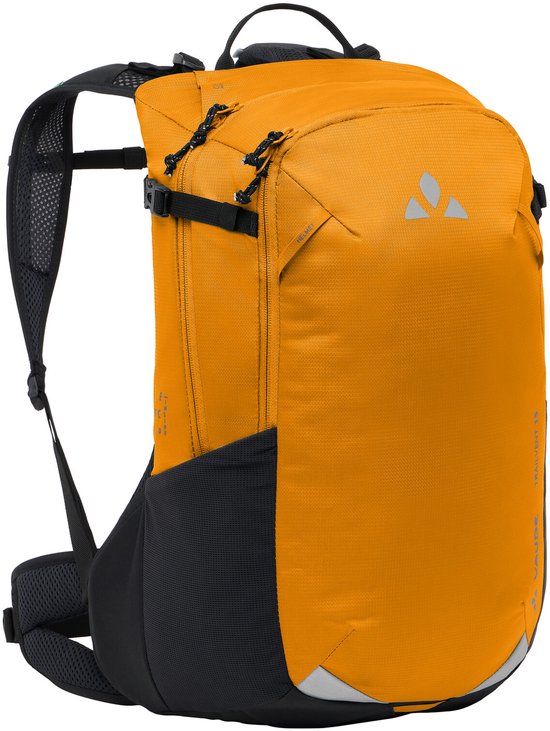 Oranje rugzak met zwarte schouderbanden en details, met reflecterende elementen en VAUDE-logo.