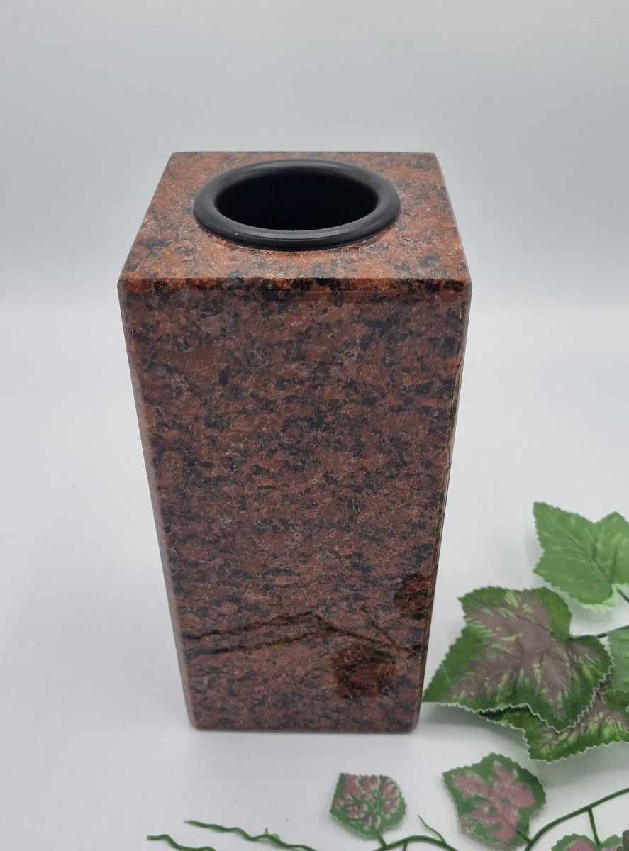 Vaas - VK - Graniet - Wanga - 10 cm - Grafdecoratie - Grafvaas