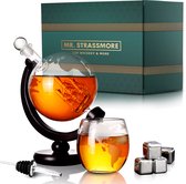 Mr. Strassmore - Luxe Whiskey Set Wereldbol – Whiskey Karaf 1L met Glazen Dop - 2 Whiskey Glazen - Houten Standaard - Schenktuit - Whiskey Stenen & IJstang – Origineel Cadeau