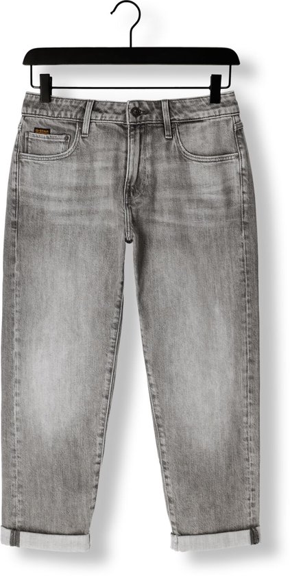 Grijze G-Star jeans, model Kate Boyfriend, met opgerolde broekspijpen, hangend aan een kledinghanger.