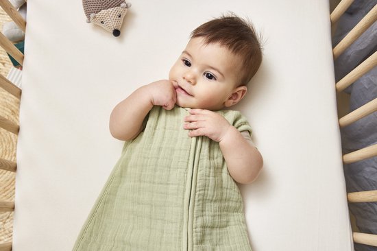 Meyco Baby Uni baby zomerslaapzak - pre-washed hydrofiel - soft olive - 110cm - 0.5 TOG van Meyco — afbeelding 5
