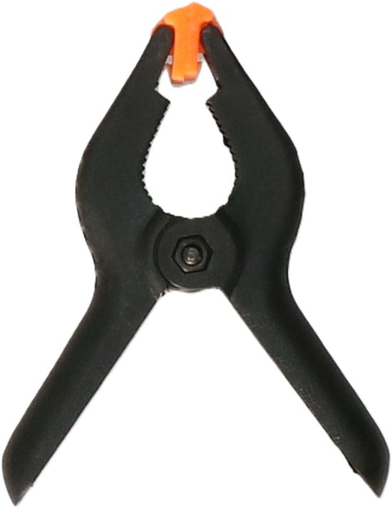 Een zwarte lijmklem met oranje dop, op een witte achtergrond.