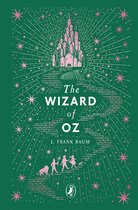 Het boek 'The Wizard of Oz' met een groene kaft, roze sterren, een trap en de figuren van de leeuw, vogelverschrikker, blikkenman, Dorothy en Toto. De Emerald City is bovenop de trap afgebeeld.