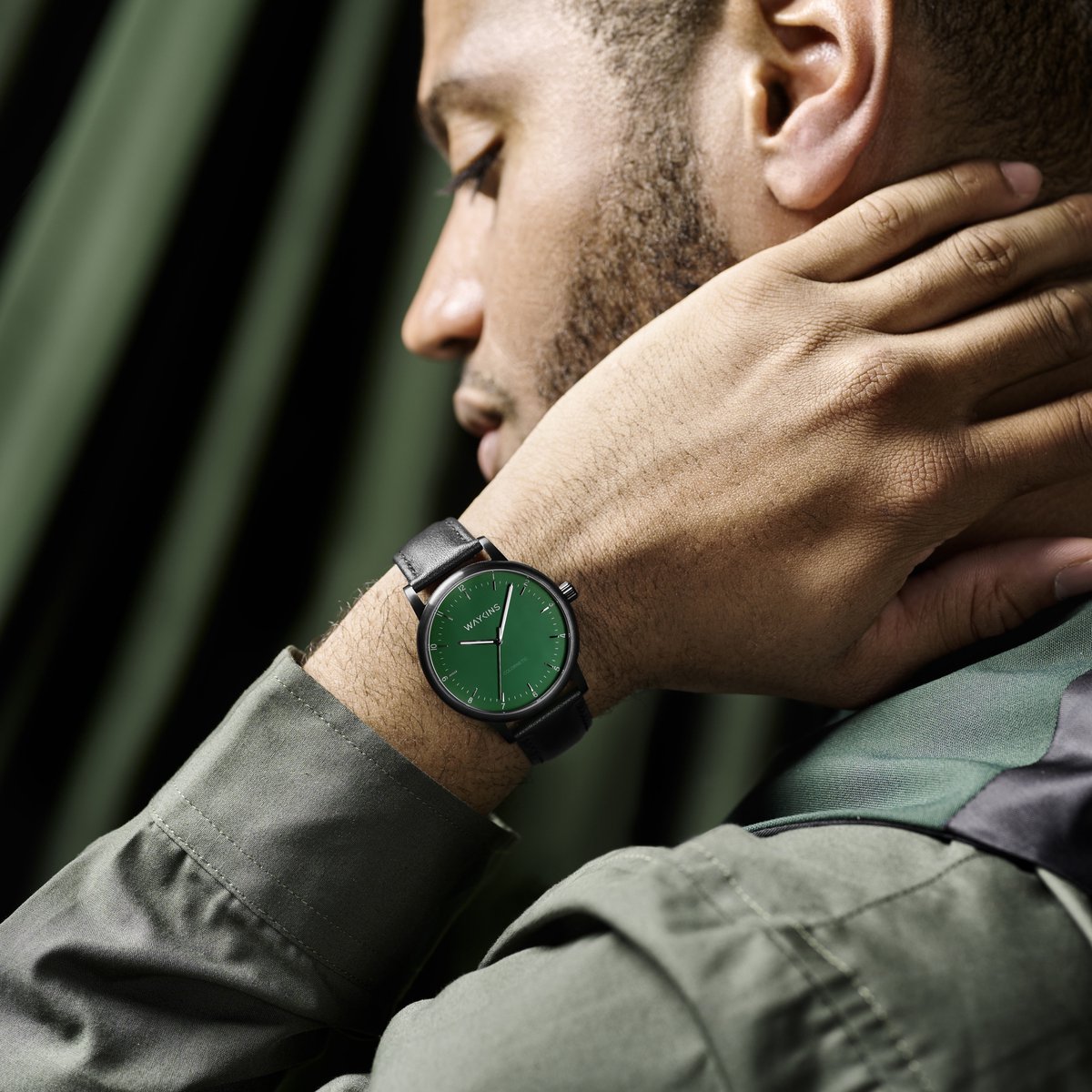 Colornetic | Zwart Kleurveranderend Horloge