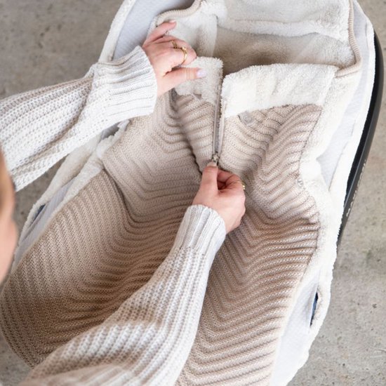 Baby's Only Voetenzak autostoel 0+ Grace - Nordic Blue - Geschikt voor drie- en vijfpuntsgordel - Universeel in gebruik van Baby's Only — afbeelding 4