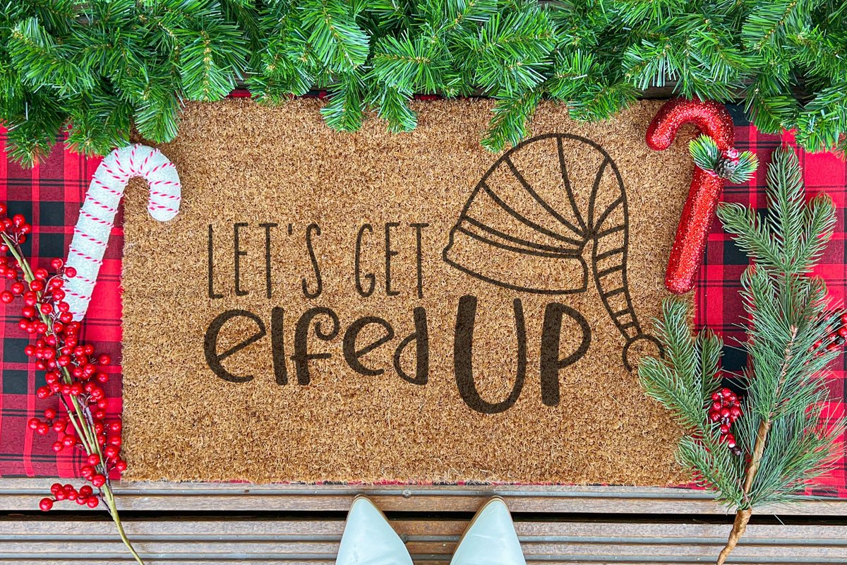 Laser Point Let's Get Elfed Up | 60x40 cm | Nieuwe huis cadeau | Ingangsmat | Deurmat met stijl | Verhuizing cadeau | Praktisch & trendy | Perfect voor binnenkomst | Cadeau voor nieuwe woning Bruin | Zwart (Gravering 60x40)
