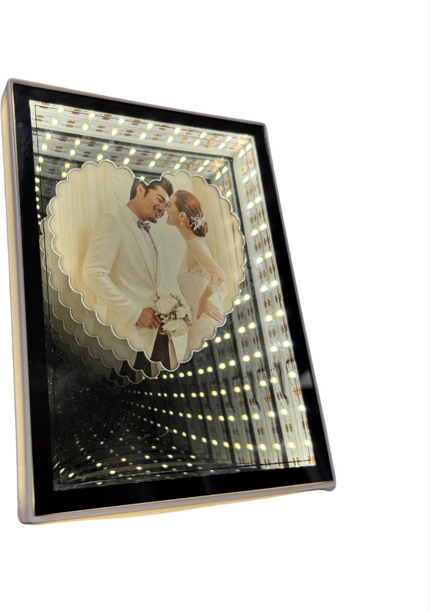Luxaliving fotolijst hart - fotolist met Verlichting –15 x 20 cm Fotolijst met USB-aansluiting- Valentijn