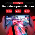 Téléphone utilisé pour jouer, avec le texte "Sensibilité accrue et réactivité améliorée grâce à".