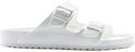 Witte Birkenstock Arizona EVA slipper met verstelbare gespen.