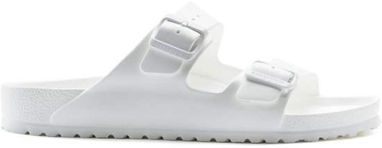 Witte Birkenstock Arizona EVA slipper met verstelbare gespen.
