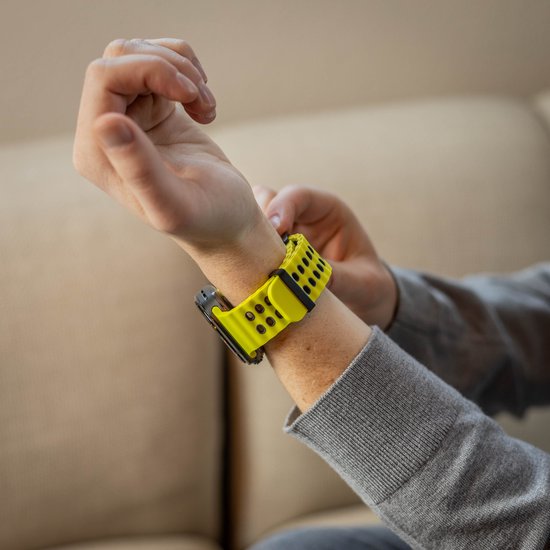 Strap-it Sport siliconen Wave bandje - geschikt voor de Samsung Galaxy Watch Ultra 2 (2026) / Ultra (2024/2025) - lime/donkergrijs