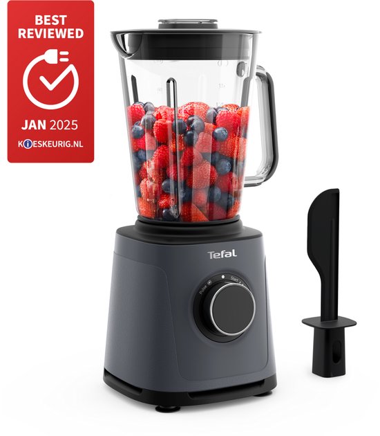 Grijze Tefal blender met glazen kan gevuld met aardbeien, bosbessen en frambozen. "BEST REVIEWED JAN 2025"