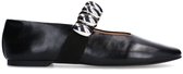 Sacha - Femme - Ballerines en cuir noir avec clous argentés - Taille 39