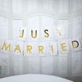 Neviti Scripted Marble - 'Just Married' huwelijk slinger - wit/goud - 2,50 meter